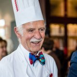 Anton Mosimann dans le musée qui abrite sa collection privée, sur le campus du César Ritz Colleges au Bouveret.